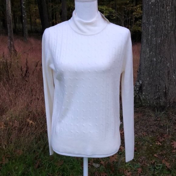 Napa Valley Sweaters - 🍁 🍂 beautiful Napa Valley ivory sweater